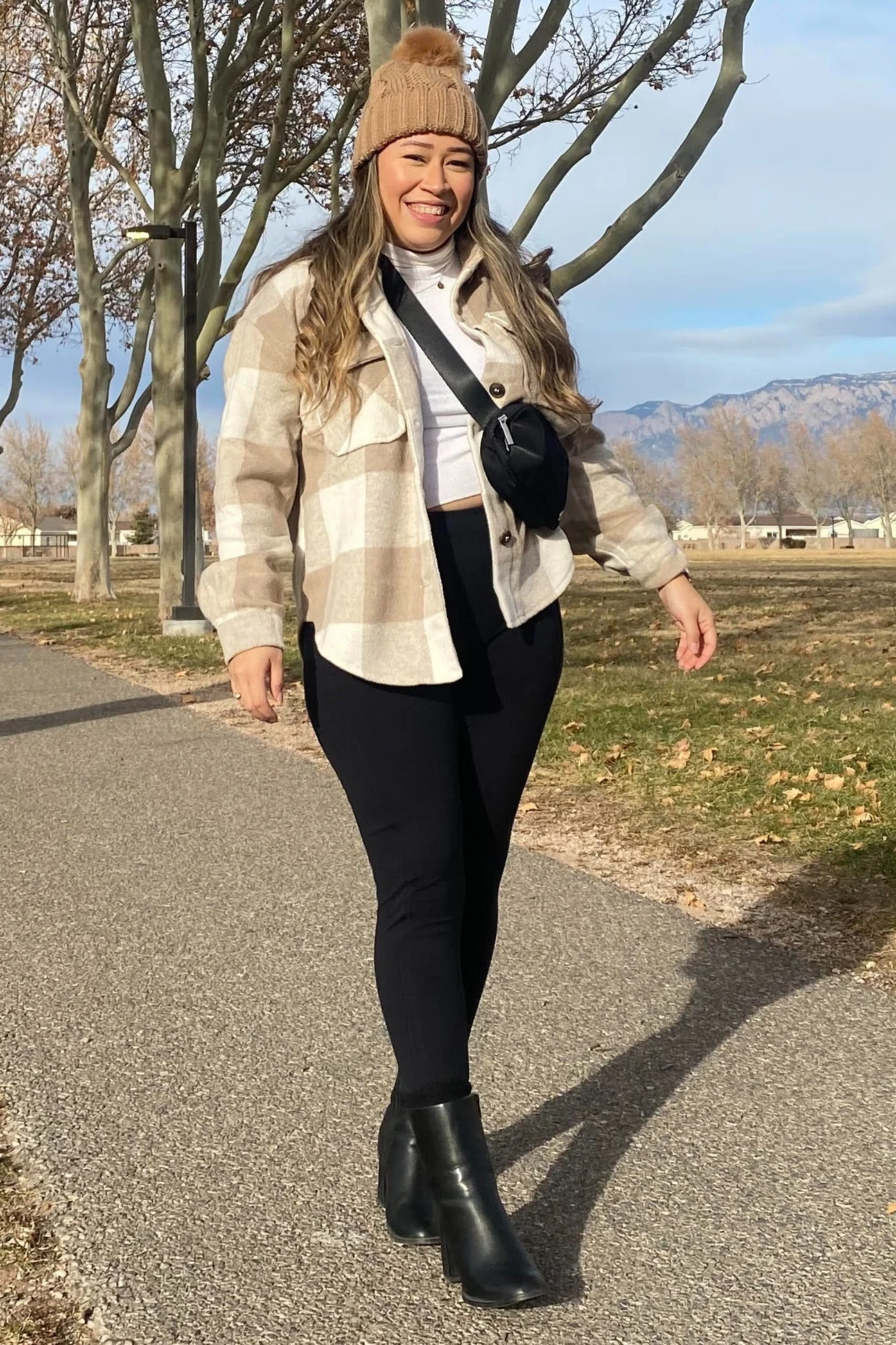 Beige Plaid Knit Shirt Jacket - Image 24
