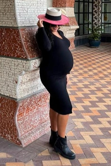 Black Ribbed Knit Fitted Maternity Dress - Image 4