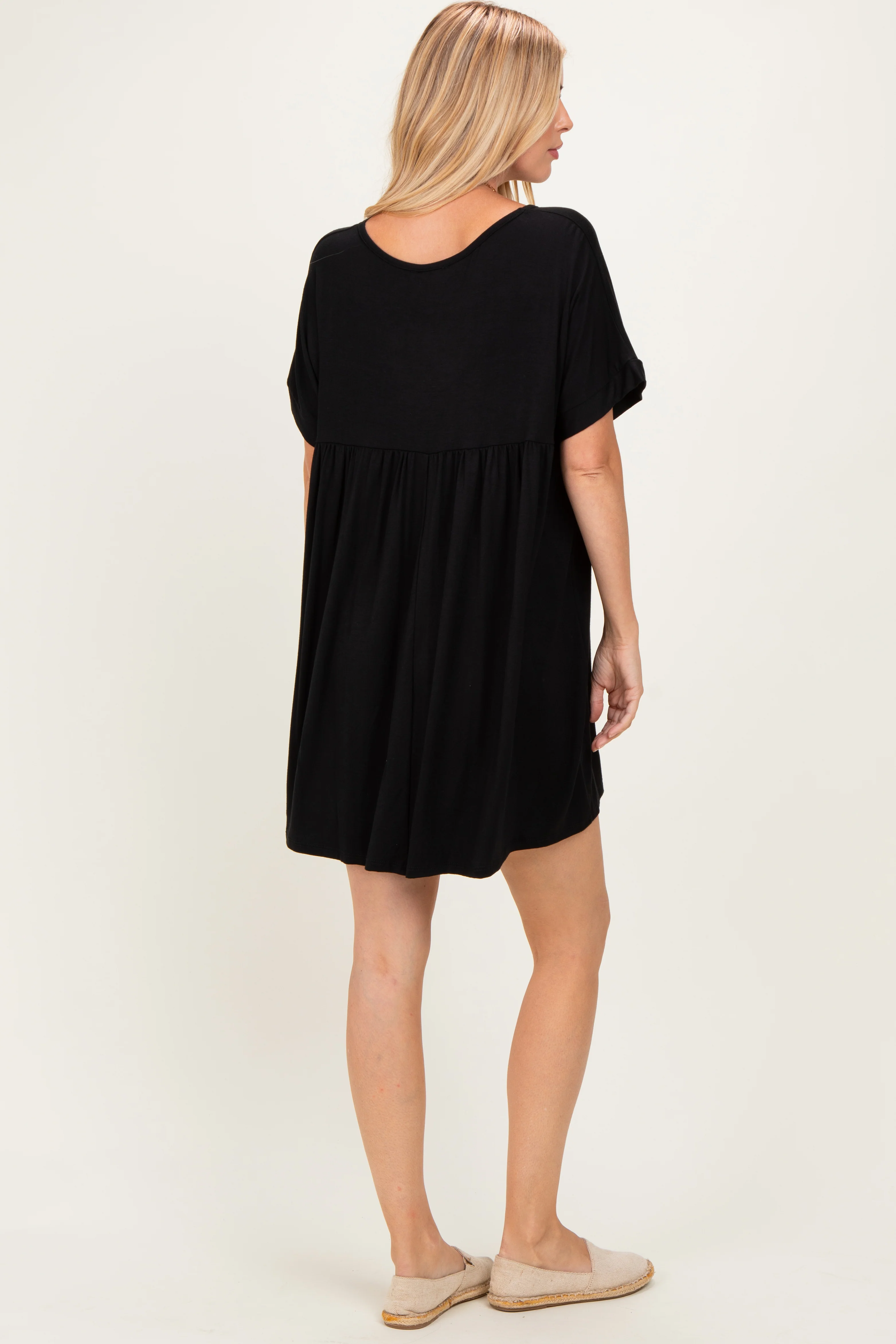 Black V-Neck Basic Dress - Image 3
