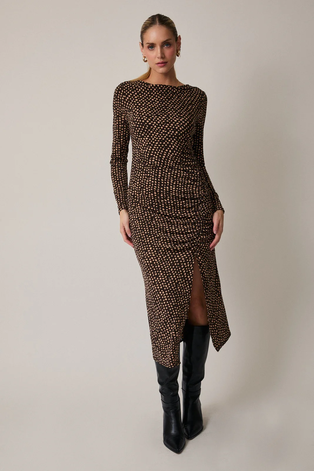 Brown Printed Ruched Side Slit Maternity Midi Dress - Image 5