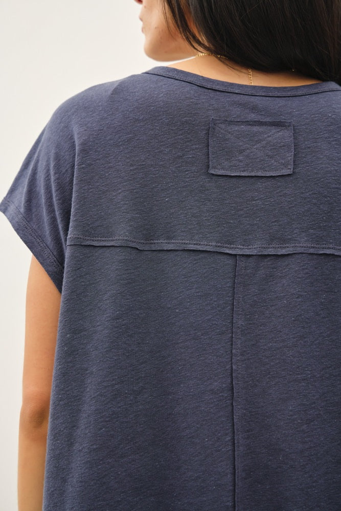 Charcoal Linen Blend Short Sleeve Tee - Image 5