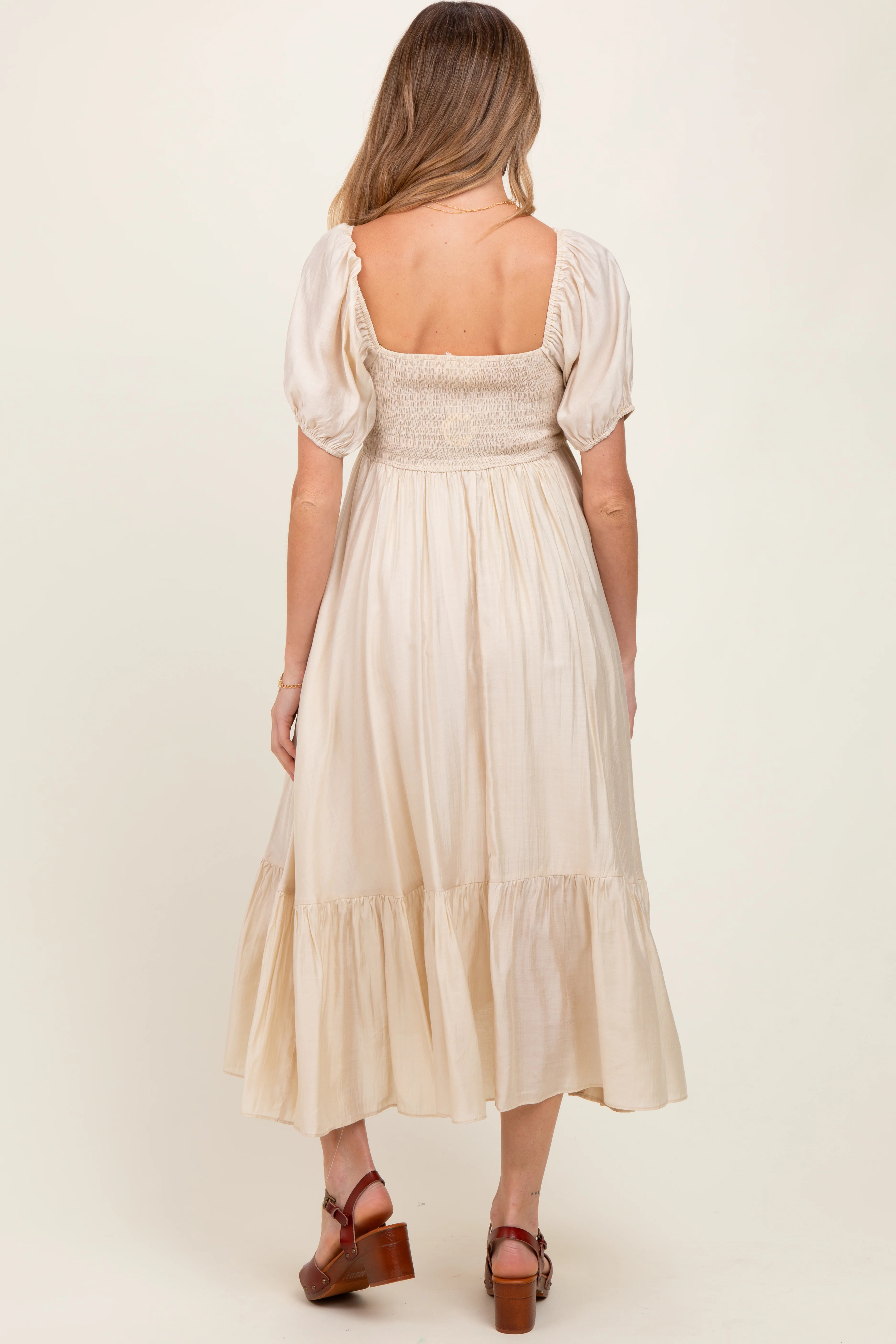 Cream Ruched Sweetheart Neck Tiered Maternity Midi Dress - Image 4