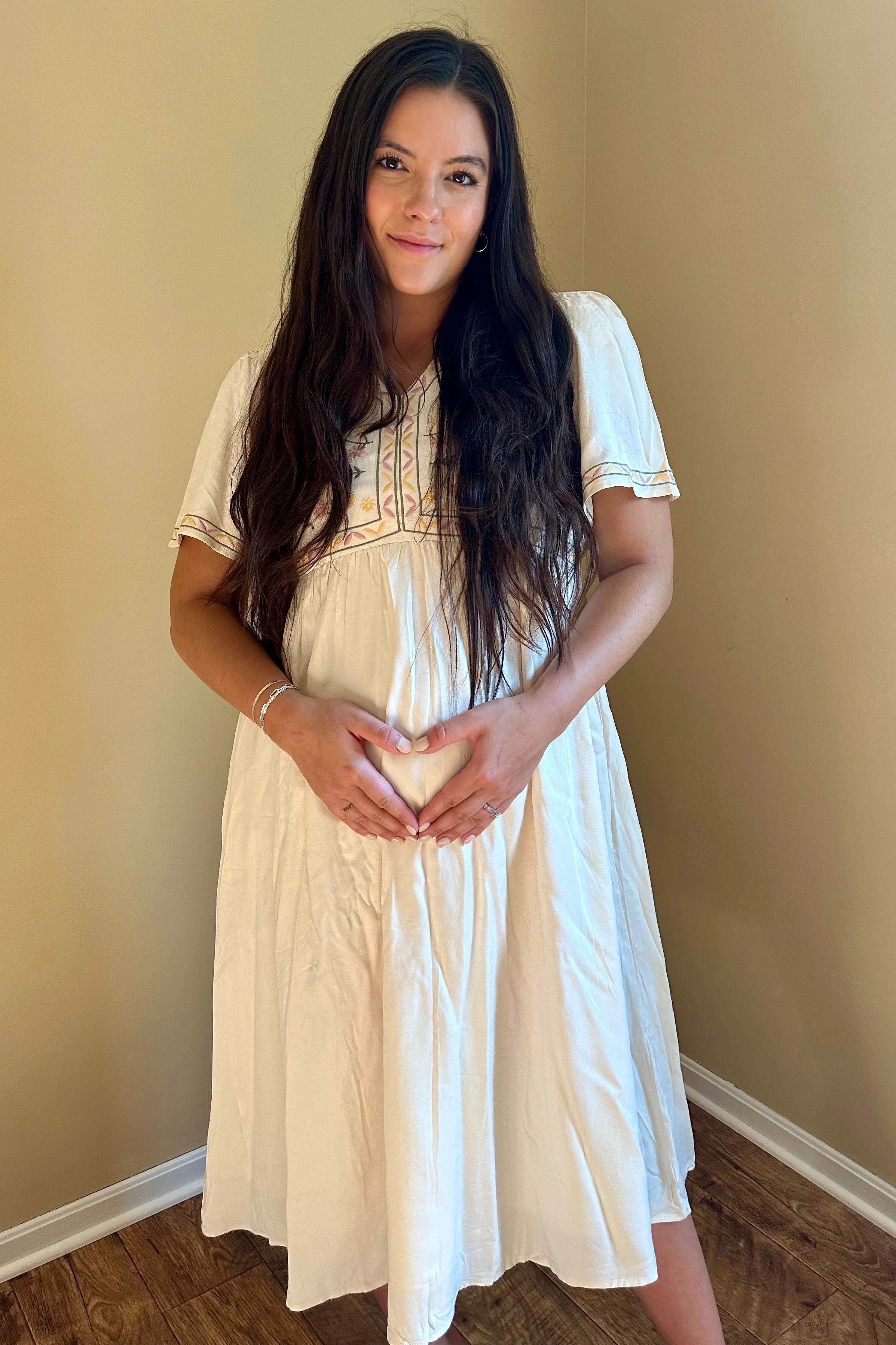 Cream Short Sleeve V-Neck Maternity Midi Dress - Image 4