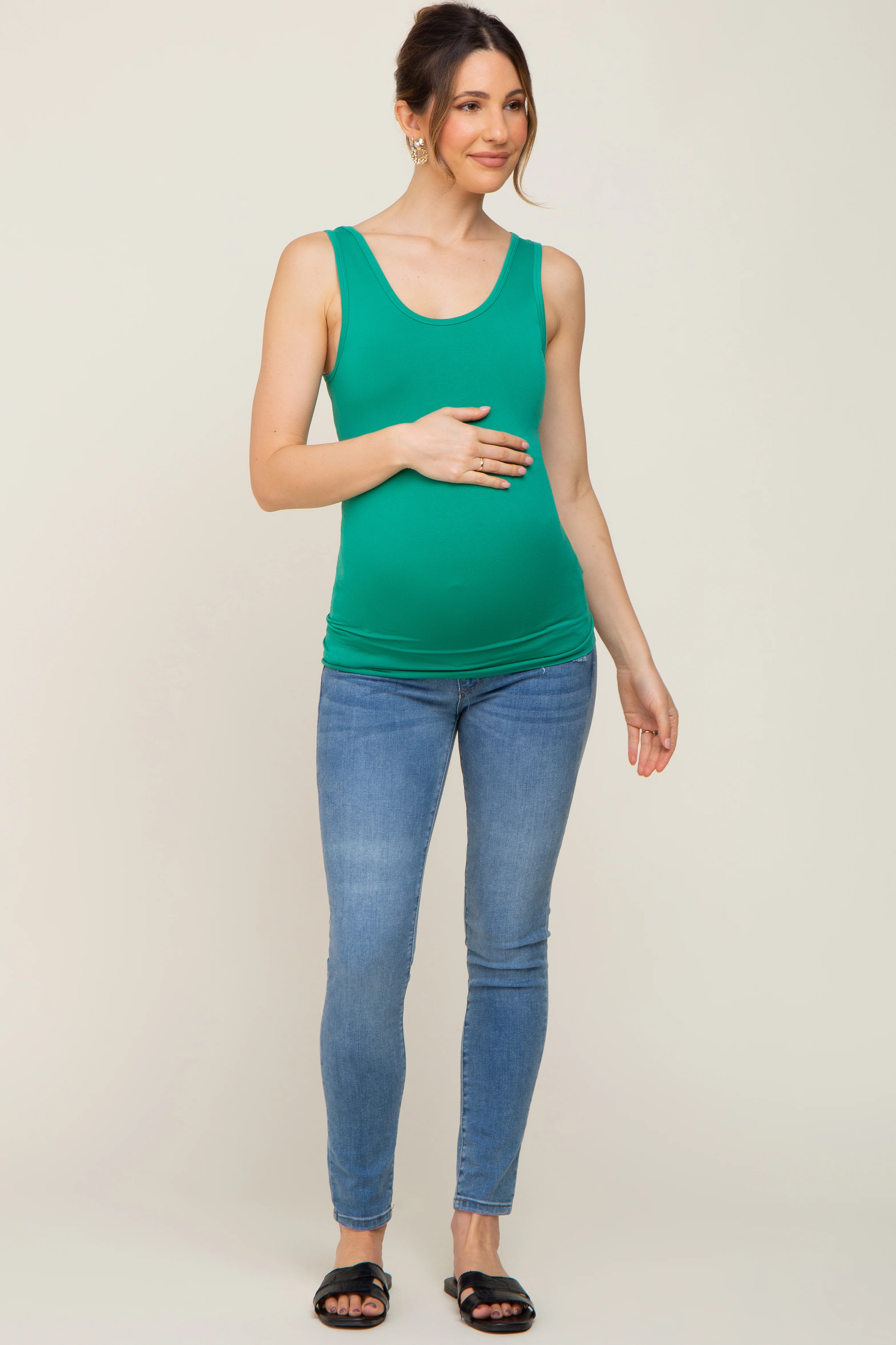 Green Seamless Maternity Tank Top - Image 4