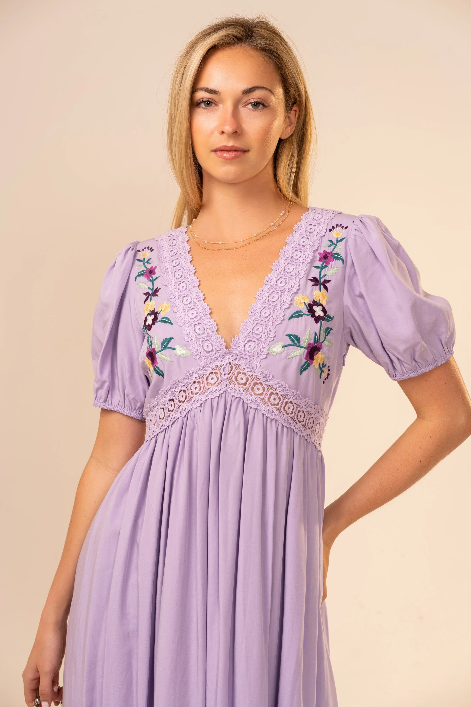 Lavender Puff Sleeve Embroidered Midi Dress - Image 4