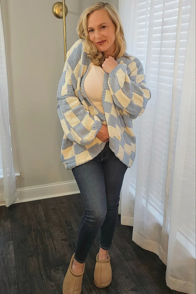 Light Blue Checkered Print Oversized Cardigan - Image 4