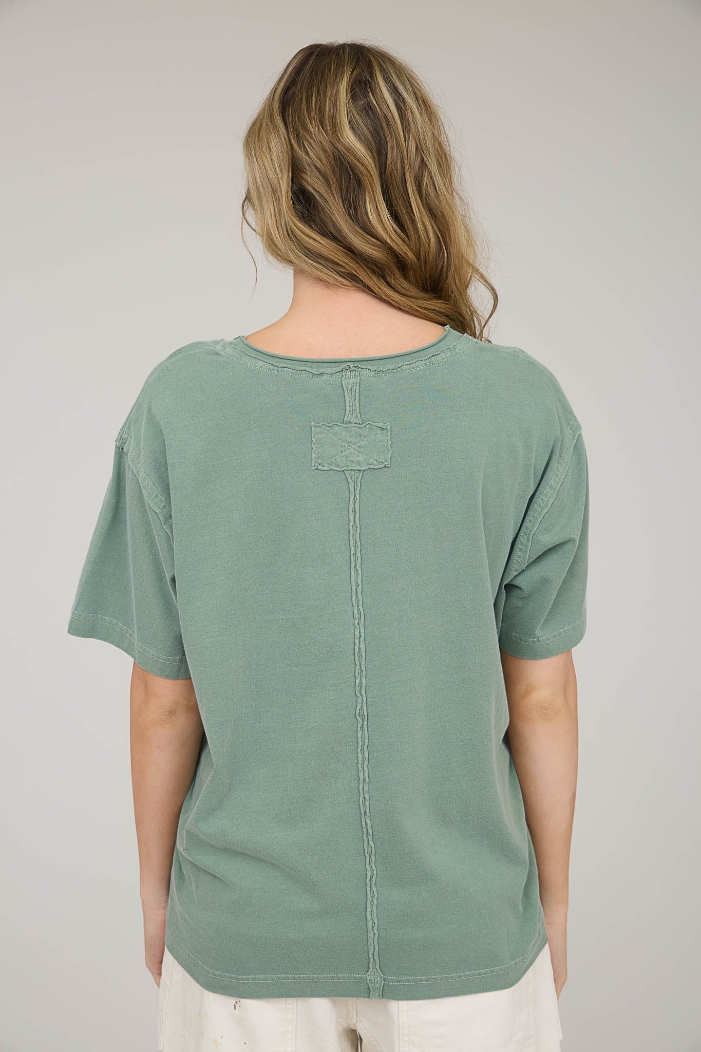 Light Olive Raw Edge V-Neck Short Sleeve T-Shirt - Image 3