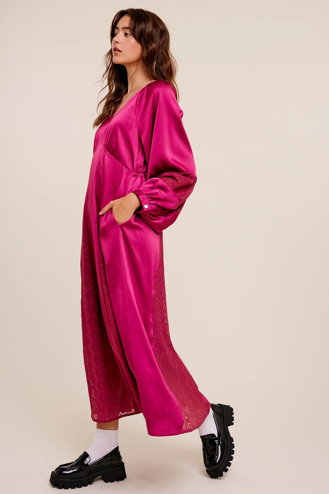 Magenta V-Neck Pleated Maxi Dress With Lace Detailing - Image 2