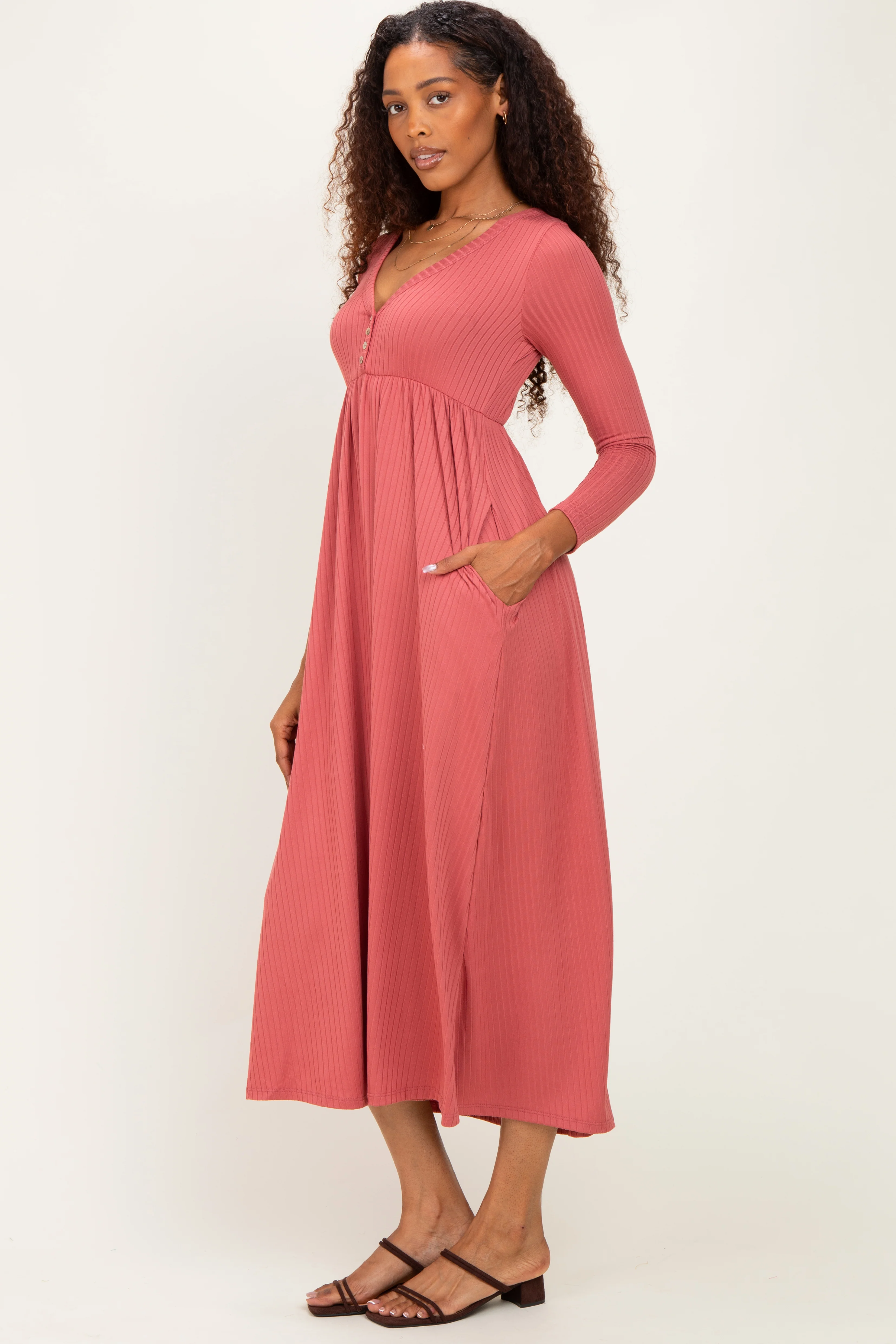 Mauve Ribbed Knit Long Sleeve Maternity Maxi Dress - Image 4