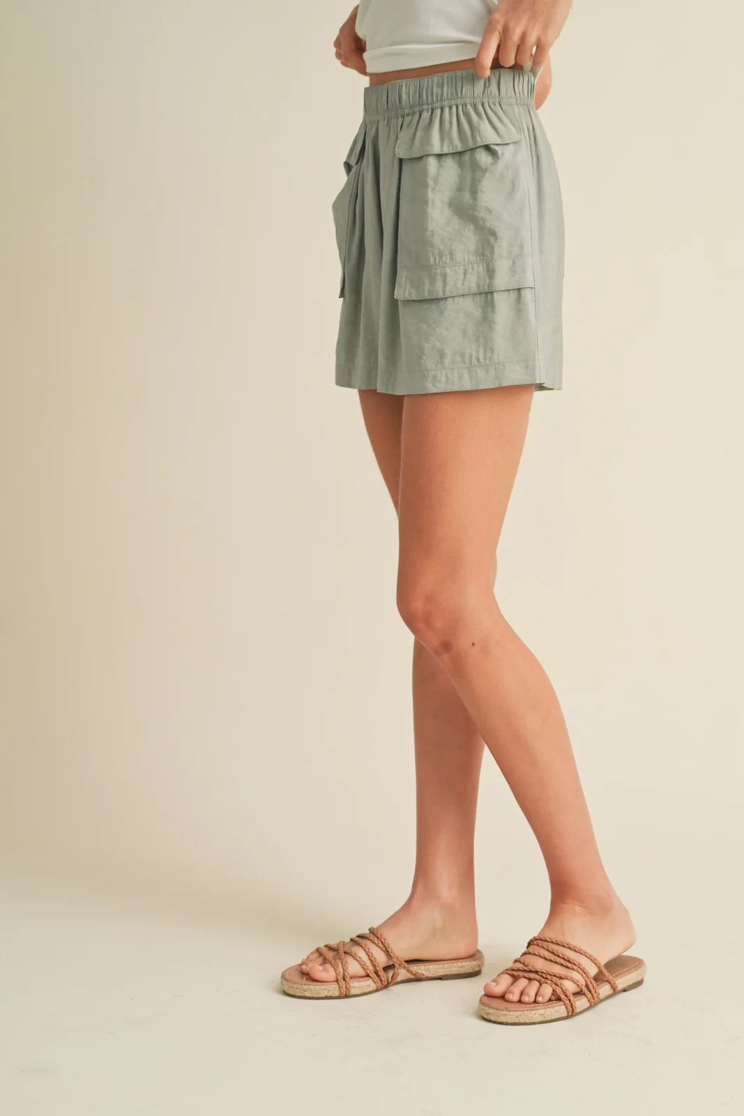 Mint Woven Shorts With Oversized Pockets - Image 3