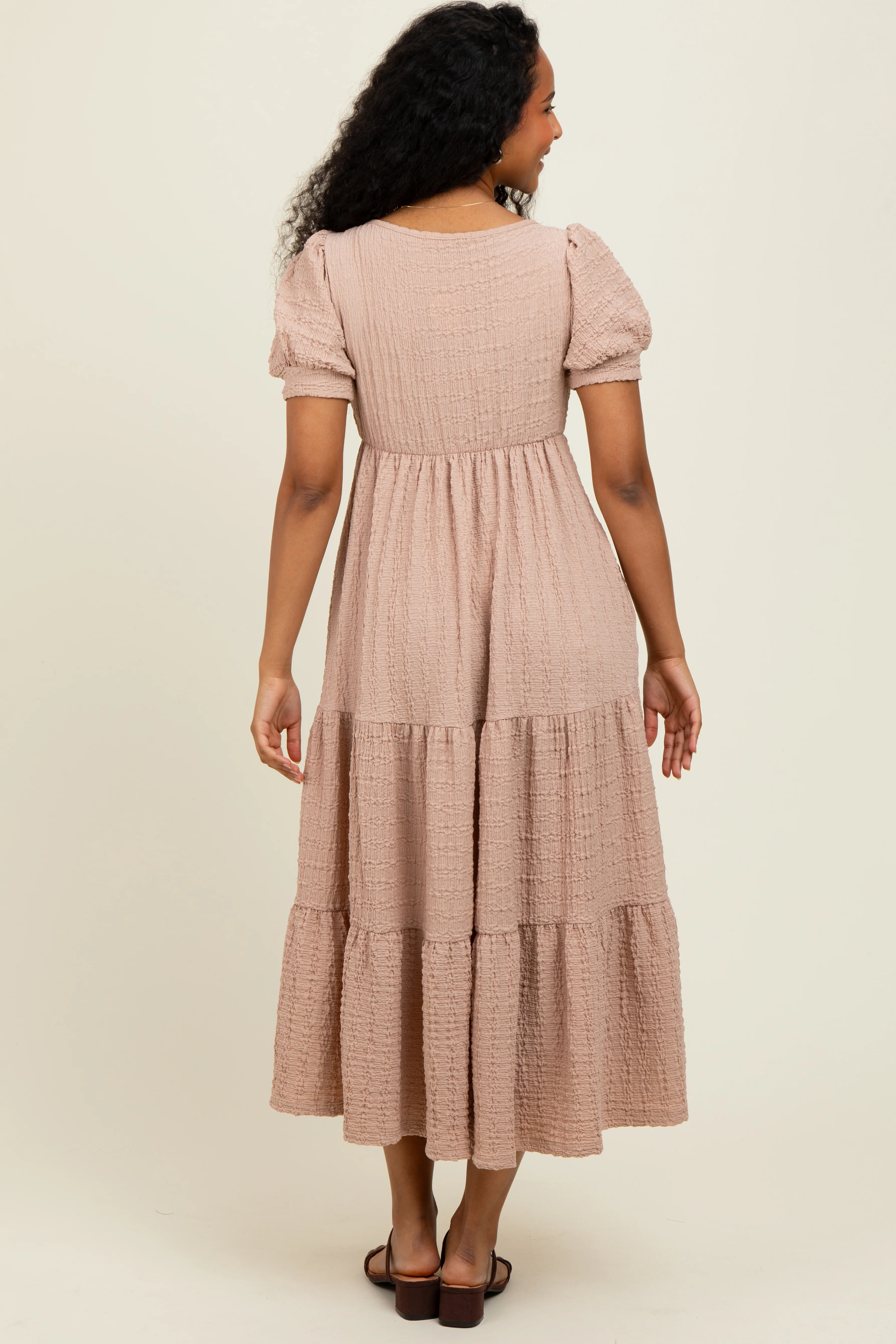 Mocha Solid Textured Tiered Shirt Sleeve Maxi Dress - Image 4