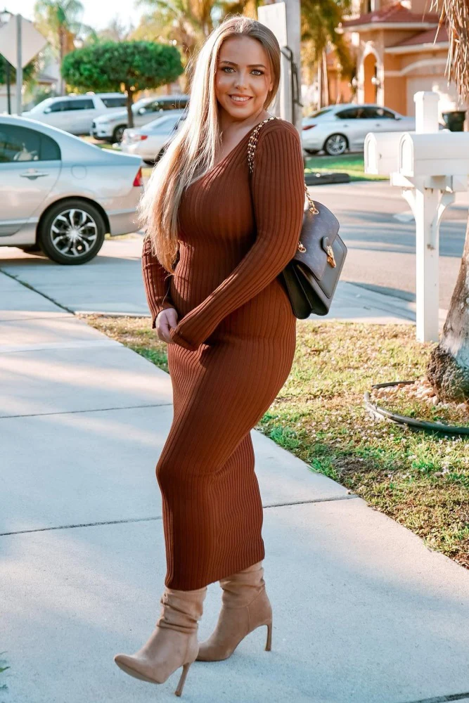 Mocha V-Neck Long Sleeve Fitted Maxi Dress - Image 19