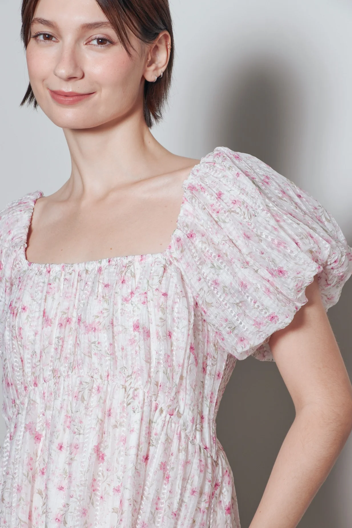 Pink Floral Puff Sleeve Midi Dress - Image 4